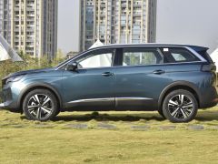 Сүрөт унаа Peugeot 5008