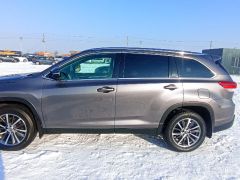 Сүрөт унаа Toyota Highlander