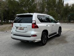 Photo of the vehicle Lexus GX