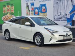 Фото авто Toyota Prius