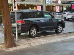 Сүрөт унаа Lexus LX