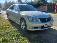 Photo of the vehicle Toyota Crown