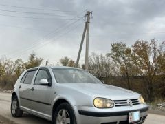 Фото авто Volkswagen Golf