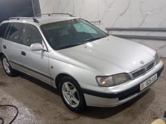 Сүрөт унаа Toyota Carina