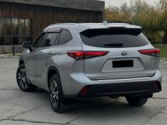 Сүрөт унаа Toyota Highlander