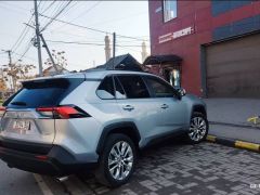 Сүрөт унаа Toyota RAV4