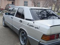 Сүрөт унаа Mercedes-Benz 190 (W201)