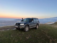 Сүрөт унаа Toyota Land Cruiser