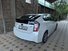 Фото авто Toyota Prius