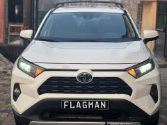 Сүрөт унаа Toyota RAV4