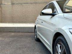 Фото авто Hyundai Elantra