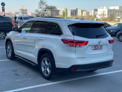 Сүрөт унаа Toyota Highlander