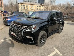 Photo of the vehicle Lexus GX