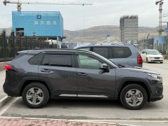 Сүрөт унаа Toyota RAV4