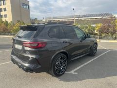 Photo of the vehicle BMW X5