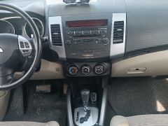 Фото авто Mitsubishi Outlander