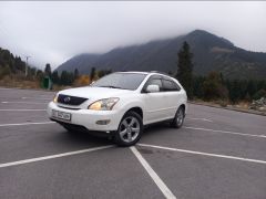 Photo of the vehicle Lexus RX