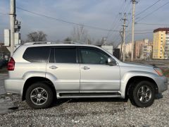 Photo of the vehicle Lexus GX