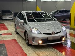 Фото авто Toyota Prius