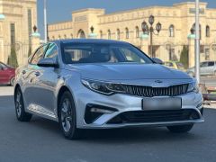 Kia K5 II 2.0, 2019 г., $ 16 500