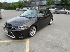 Photo of the vehicle Lexus CT