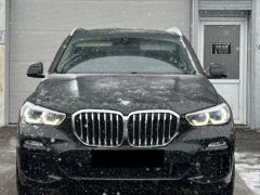 Photo of the vehicle BMW X5