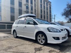 Photo of the vehicle Toyota Ipsum