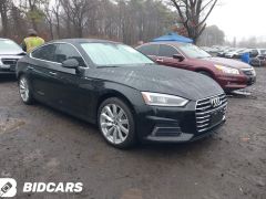 Photo of the vehicle Audi A5