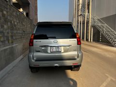 Photo of the vehicle Lexus GX