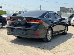 Photo of the vehicle Hyundai Sonata