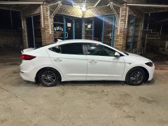 Сүрөт унаа Hyundai Elantra