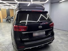 Photo of the vehicle Kia Carnival