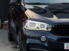 Photo of the vehicle BMW X5