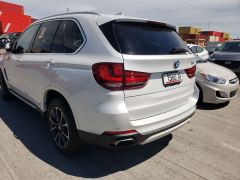 Photo of the vehicle BMW X5