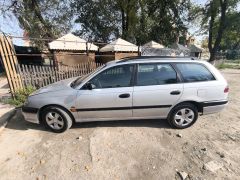 Сүрөт унаа Toyota Avensis