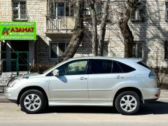 Сүрөт унаа Toyota Harrier