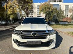 Сүрөт унаа Toyota Land Cruiser