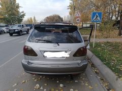 Сүрөт унаа Toyota Harrier