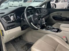 Сүрөт унаа Kia Carnival