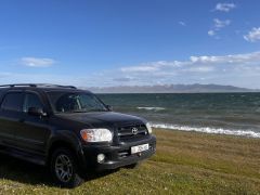 Сүрөт унаа Toyota Sequoia