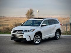 Photo of the vehicle Toyota Highlander