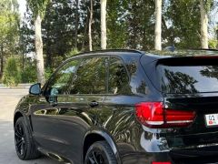 Photo of the vehicle BMW X5