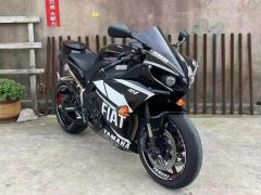 Photo of the vehicle Yamaha YZF-R1