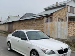 Photo of the vehicle BMW 5 Series