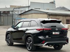 Сүрөт унаа Toyota Highlander