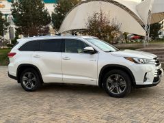 Сүрөт унаа Toyota Highlander