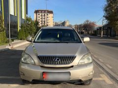 Photo of the vehicle Lexus RX