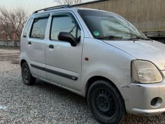 Сүрөт унаа Suzuki Wagon R+