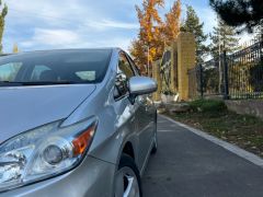 Photo of the vehicle Toyota Prius