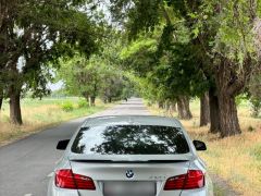 Photo of the vehicle BMW 5 Series